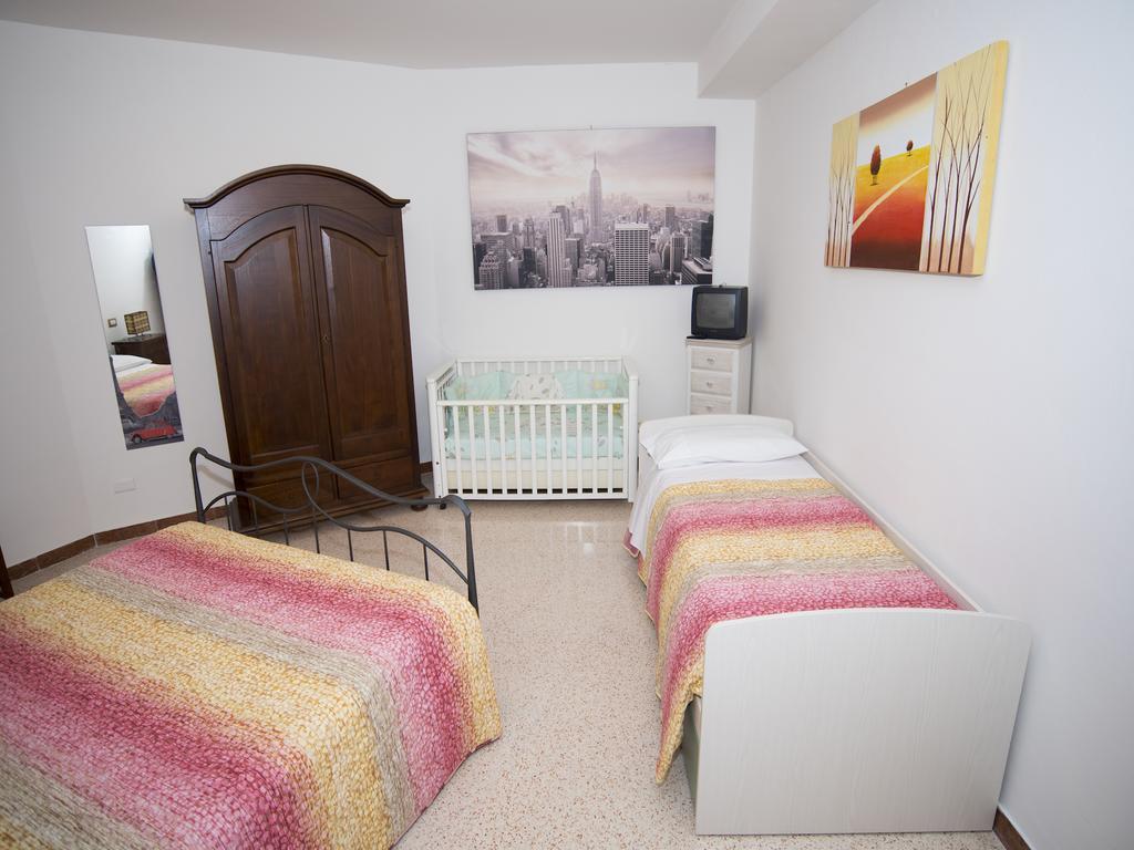 Appartement La Casa Di Tina à Colonnella Chambre photo